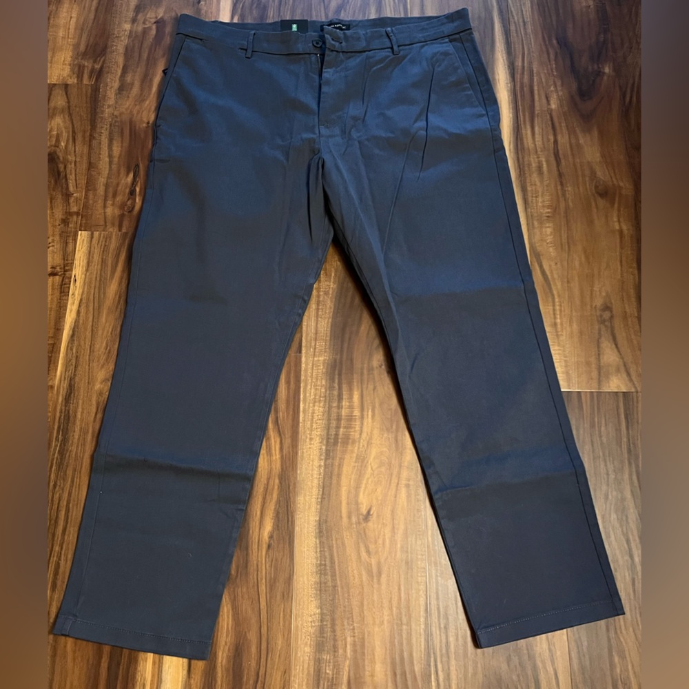 *NWT* Banana Republic Chino Pants Mens Size 40x30 Gray